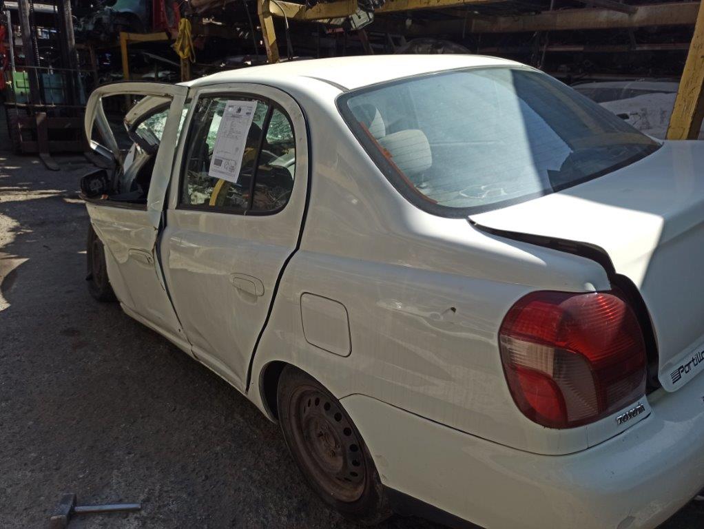  Toyota YARIS 2002    EN DESARME